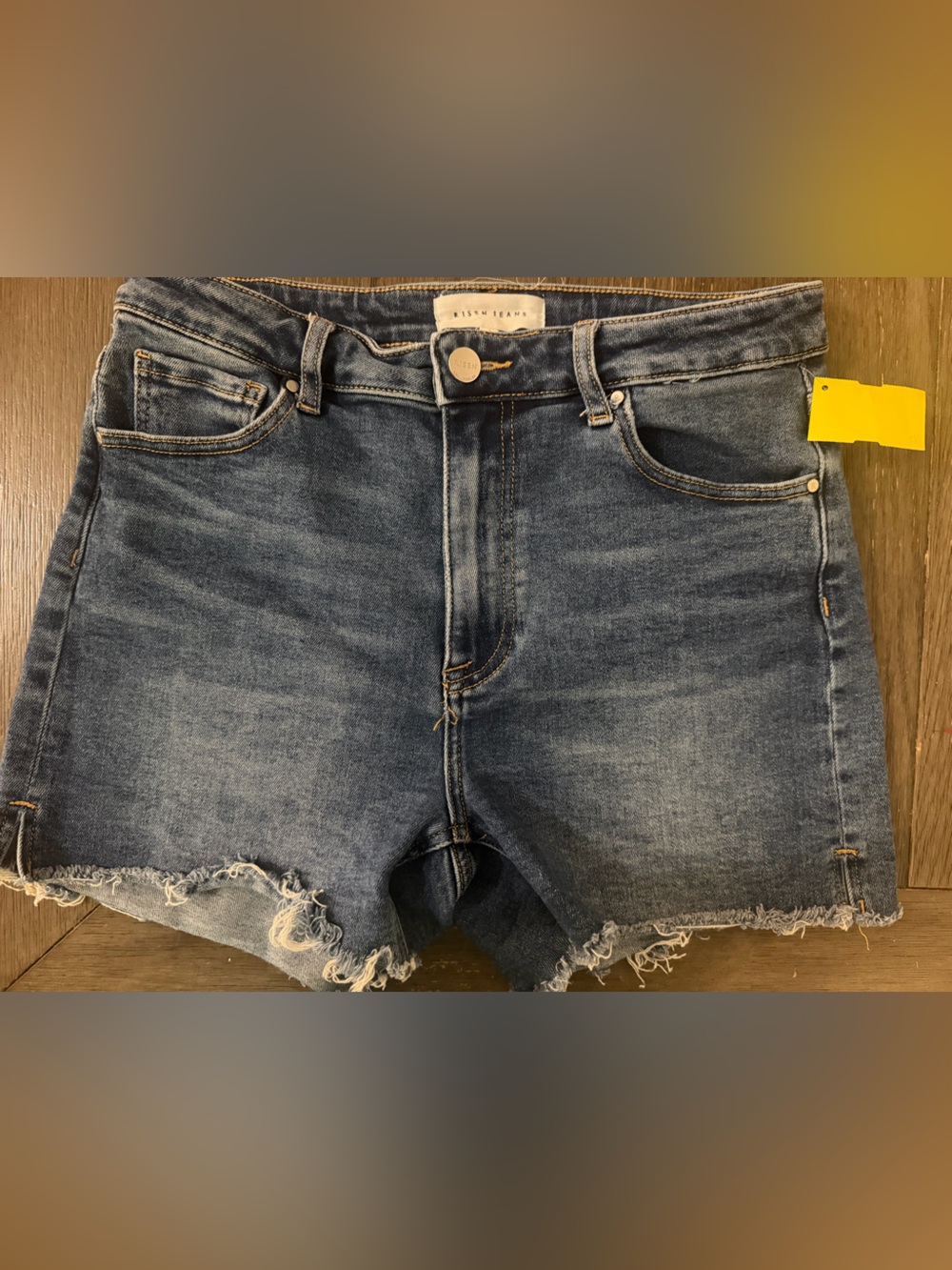 Risen jean shorts - large